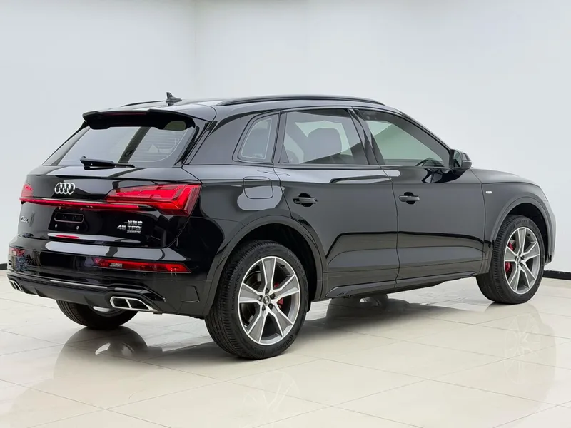 Audi Q5L 2024 40TFSI Fashion dynamic type interior photo 18 Audi Q5L 2024 40TFSI Fashion dynamic type interior photo 18