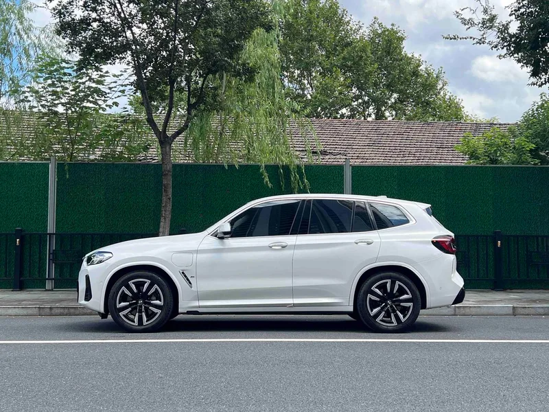 BMW iX3 2022 Leading Type exterior photo 4 BMW iX3 2022 Leading Type exterior photo 4