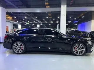 Audi A6L 2024 45 TFSI Zhenxuan Zhiya Type interior photo 13 Audi A6L 2024 45 TFSI Zhenxuan Zhiya Type interior photo 13