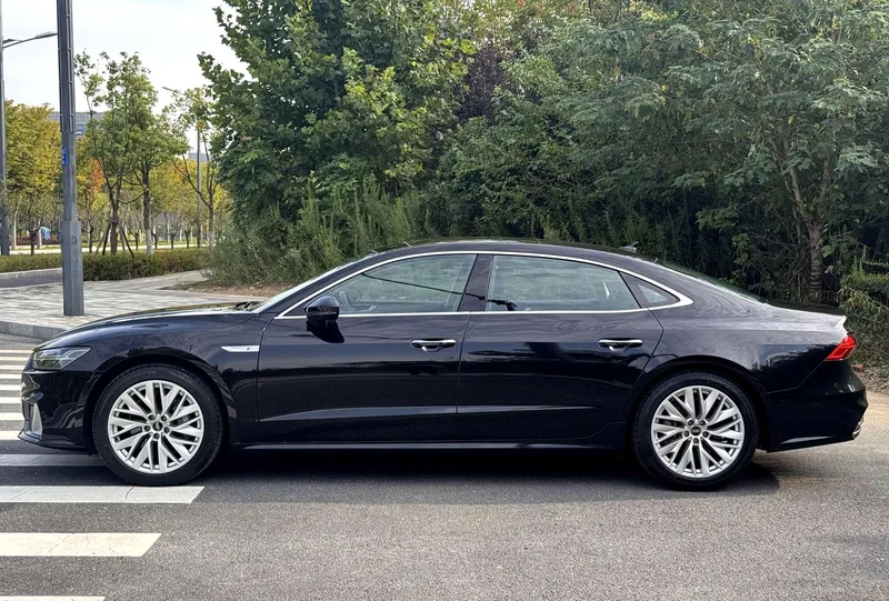 Audi A7L 2024 45 TFSI S-line Conjunto de cristal de flujo de construcción de sueños exterior foto 4 Audi A7L 2024 45 TFSI S-line Conjunto de cristal de flujo de construcción de sueños exterior foto 4