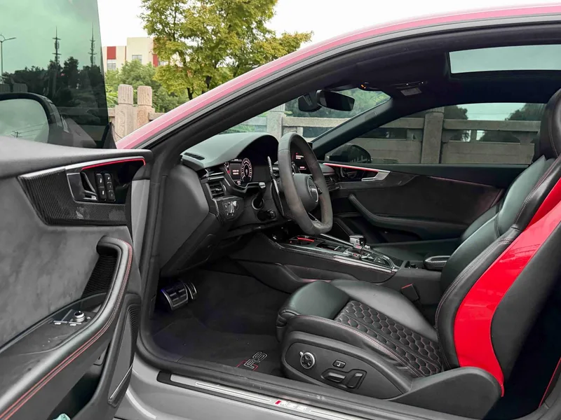 Audi RS 5 2019 2.9T Coupe exterior foto 7 Audi RS 5 2019 2.9T Coupe exterior foto 7