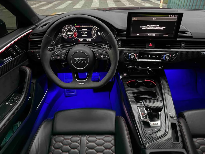 Audi RS 5 2019 2.9T Coupe interior foto 12 Audi RS 5 2019 2.9T Coupe interior foto 12
