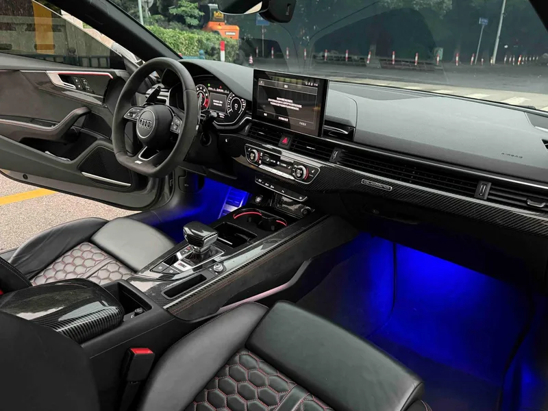 Audi RS 5 2019 2.9T Coupe interior foto 18 Audi RS 5 2019 2.9T Coupe interior foto 18