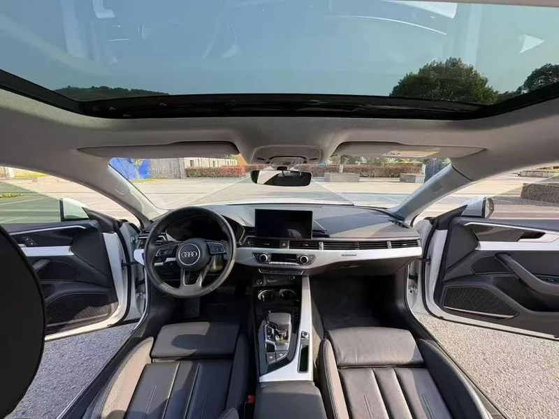 Audi A5 2022 Sportback 40 TFSI Fashion dynamic type interior photo 7 Audi A5 2022 Sportback 40 TFSI Fashion dynamic type interior photo 7