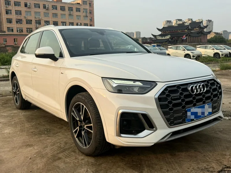 Audi Q5L 2024 40TFSI Fashion dynamic type exterior photo 3 Audi Q5L 2024 40TFSI Fashion dynamic type exterior photo 3