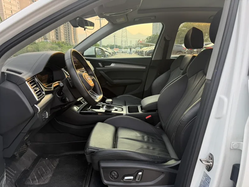 Audi Q5L 2024 40TFSI Fashion dynamic type exterior photo 4 Audi Q5L 2024 40TFSI Fashion dynamic type exterior photo 4