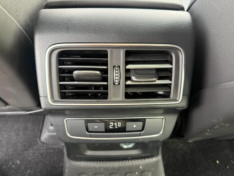 Audi Q5L 2024 40TFSI Fashion dynamic type exterior photo 7 Audi Q5L 2024 40TFSI Fashion dynamic type exterior photo 7