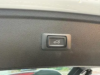 Audi Q5L 2024 40TFSI Fashion dynamic type interior photo 9 Audi Q5L 2024 40TFSI Fashion dynamic type interior photo 9