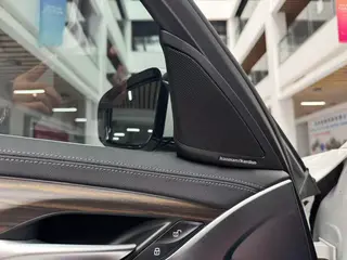 BMW 5 Series 2022 Restyling 530Li Leading Type M Sports suit exterior photo 10 BMW 5 Series 2022 Restyling 530Li Leading Type M Sports suit exterior photo 10