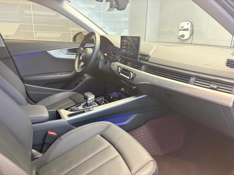 Audi A4 2023 Avant 40 TFSI Fashion dynamic type interior photo 10 Audi A4 2023 Avant 40 TFSI Fashion dynamic type interior photo 10