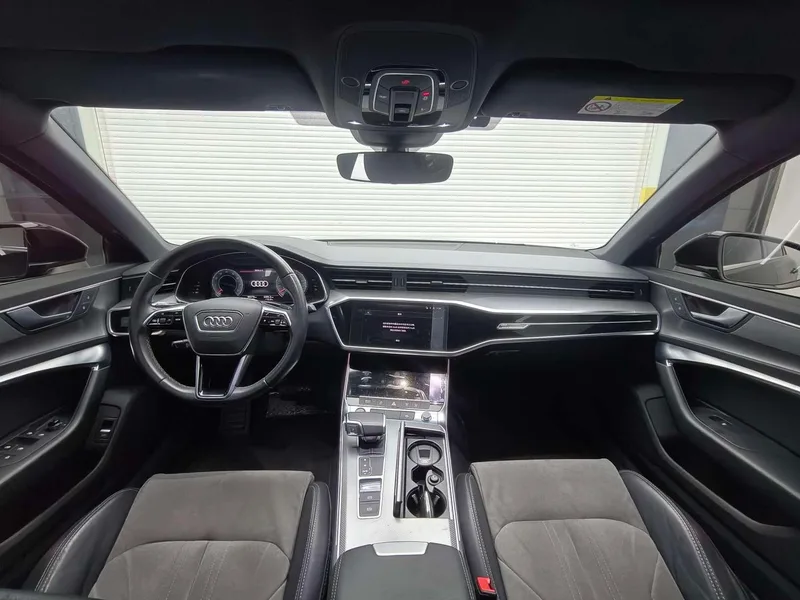 Audi A6L 2020 40 TFSI Deluxe Dynamic interior photo 13 Audi A6L 2020 40 TFSI Deluxe Dynamic interior photo 13