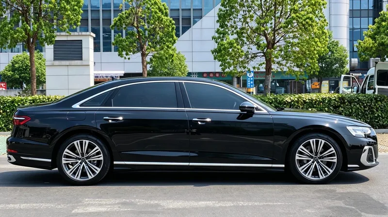 Audi A8 2024 A8L 45 TFSI quattro Luxury type interior photo 11 Audi A8 2024 A8L 45 TFSI quattro Luxury type interior photo 11