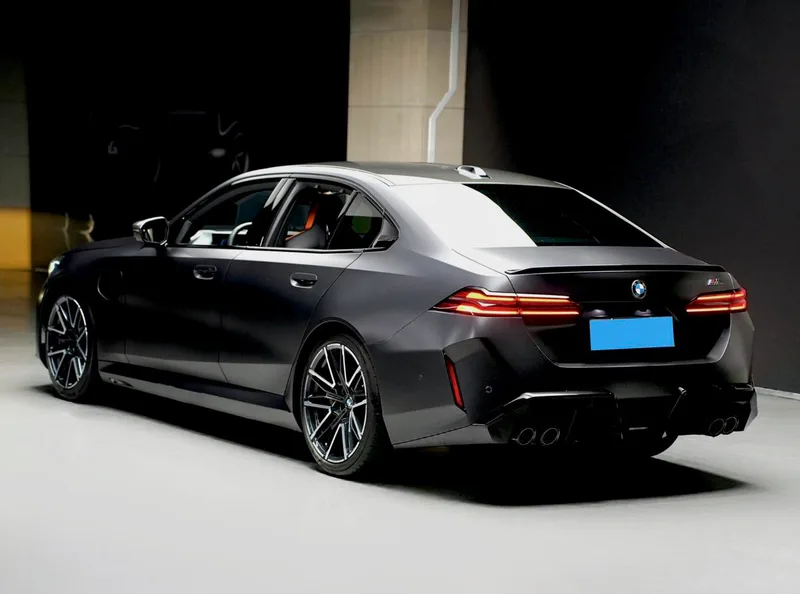 BMW M5 PHEV 2025 M5 exterior photo 6 BMW M5 PHEV 2025 M5 exterior photo 6