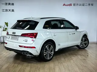 Audi Q5L 2022 Reforma 40T Deluxe dinámico exterior foto 4 Audi Q5L 2022 Reforma 40T Deluxe dinámico exterior foto 4