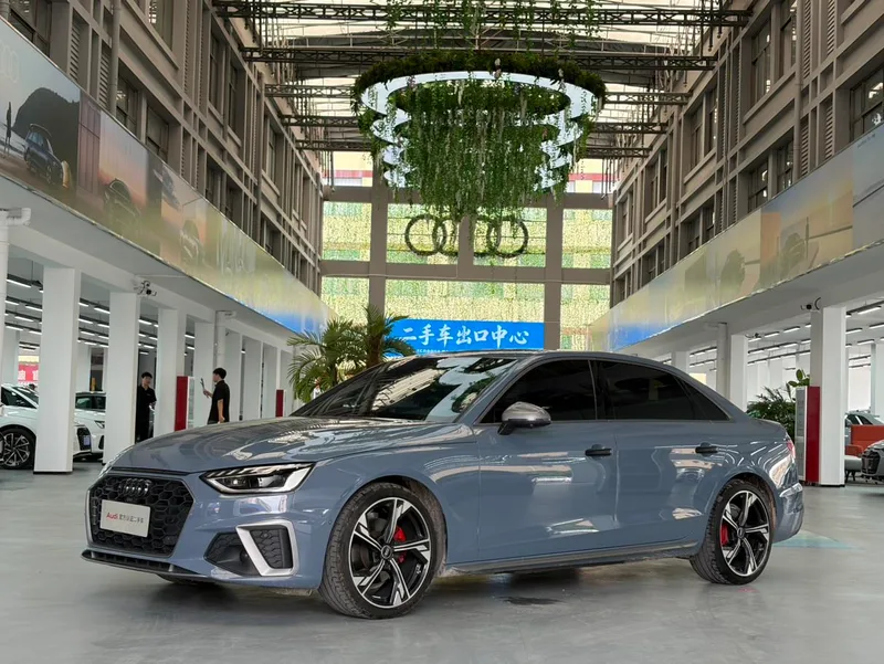 Audi A4L 2022 40 TFSI quattro RS Kit Burn Rate Type exterior photo 1 Audi A4L 2022 40 TFSI quattro RS Kit Burn Rate Type exterior photo 1