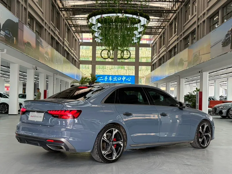 Audi A4L 2022 40 TFSI quattro RS Kit Burn Rate Type exterior photo 5 Audi A4L 2022 40 TFSI quattro RS Kit Burn Rate Type exterior photo 5