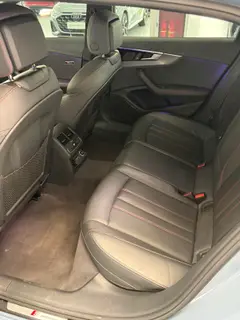 Audi A4L 2022 40 TFSI quattro RS Kit Burn Rate Type interior photo 10 Audi A4L 2022 40 TFSI quattro RS Kit Burn Rate Type interior photo 10