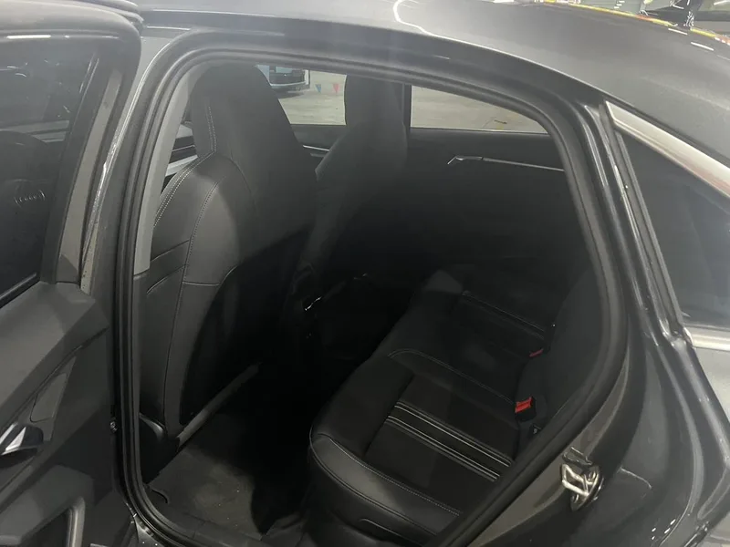 Audi A3 2023 Restyling A3L Limousine 35 TFSI Fashion Sport interior photo 8 Audi A3 2023 Restyling A3L Limousine 35 TFSI Fashion Sport interior photo 8