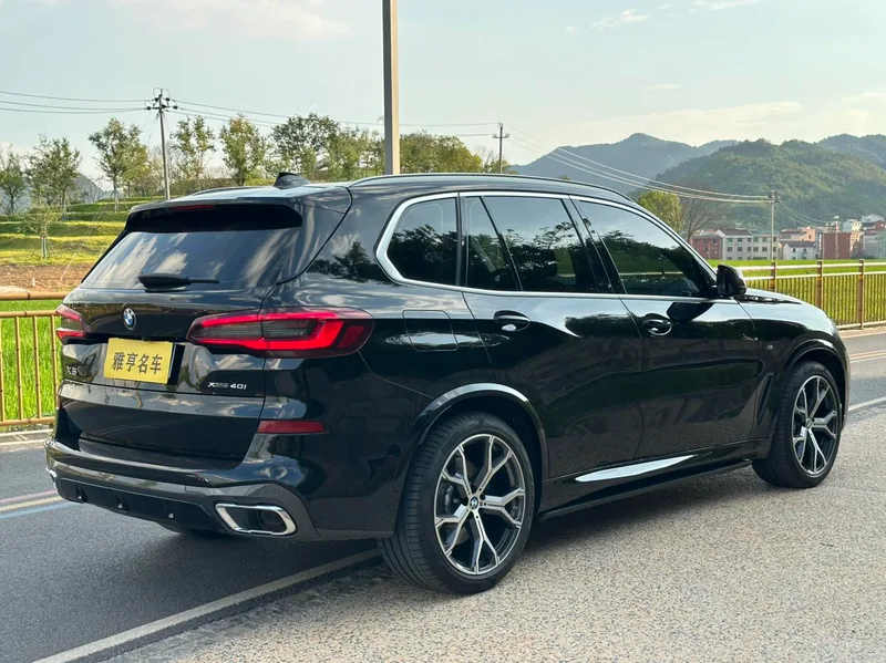 BMW X5 2022 xDrive40i Premium Class M Sports suit interior photo 17 BMW X5 2022 xDrive40i Premium Class M Sports suit interior photo 17