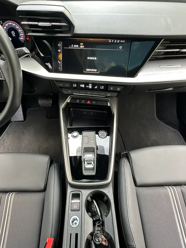 Audi A3 2024 A3L Limousine 35 TFSI Fashion Sport interior photo 15 Audi A3 2024 A3L Limousine 35 TFSI Fashion Sport interior photo 15