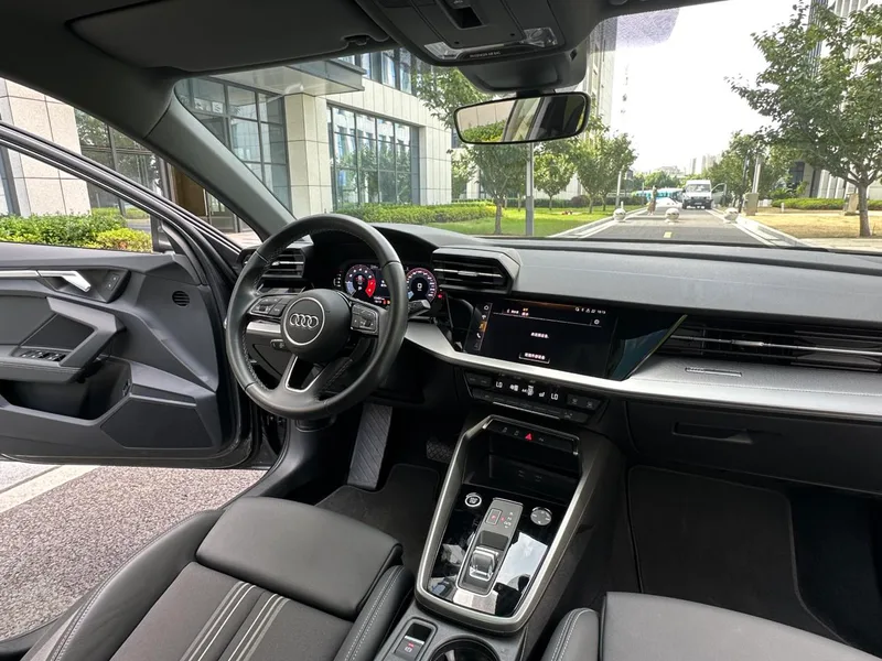 Audi A3 2024 A3L Limousine 35 TFSI Fashion Sport interior photo 16 Audi A3 2024 A3L Limousine 35 TFSI Fashion Sport interior photo 16
