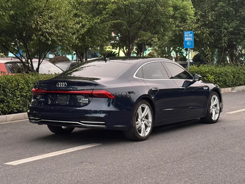 Audi A7L 2024 45 TFSI quattro S-line See Remote Crystal Suit exterior photo 3 Audi A7L 2024 45 TFSI quattro S-line See Remote Crystal Suit exterior photo 3