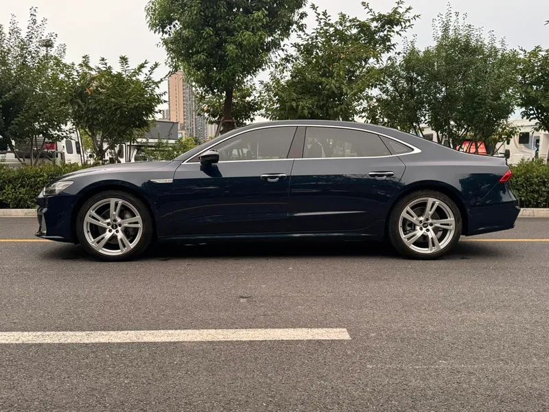Audi A7L 2024 45 TFSI quattro S-line See Remote Crystal Suit exterior photo 5 Audi A7L 2024 45 TFSI quattro S-line See Remote Crystal Suit exterior photo 5