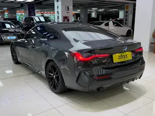 BMW 4 Series 2022 425i M Set de nuit de sport extérieur photo 7 BMW 4 Series 2022 425i M Set de nuit de sport extérieur photo 7