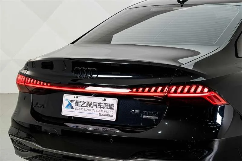 Audi A7L 2024 45 TFSI quattro Edición Black Samurai exterior foto 8 Audi A7L 2024 45 TFSI quattro Edición Black Samurai exterior foto 8