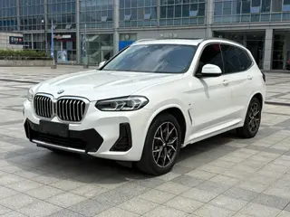 BMW X3 2022 xDrive25i M Ensemble de sport