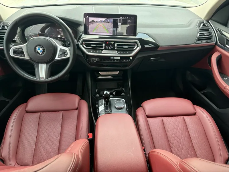 BMW X3 2022 xDrive25i M Sports suit interior photo 7 BMW X3 2022 xDrive25i M Sports suit interior photo 7