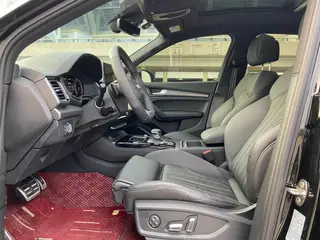 Audi Q5L 2024 45TFSI Deluxe Dynamic interior photo 6 Audi Q5L 2024 45TFSI Deluxe Dynamic interior photo 6