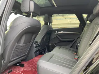 Audi Q5L 2024 45TFSI Deluxe Dynamic interior photo 9 Audi Q5L 2024 45TFSI Deluxe Dynamic interior photo 9