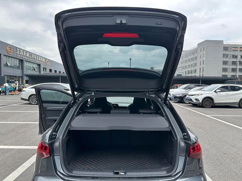 Audi A3 2024 Sportback 35 TFSI Fashion Sport interior photo 14 Audi A3 2024 Sportback 35 TFSI Fashion Sport interior photo 14