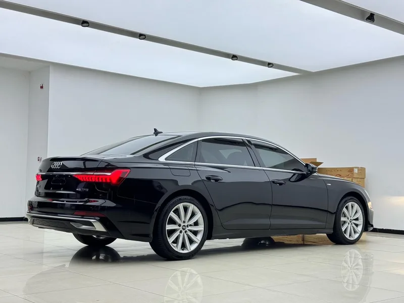 Audi A6L 2024 45 TFSI Choisissez un type dynamique intérieur photo 12 Audi A6L 2024 45 TFSI Choisissez un type dynamique intérieur photo 12