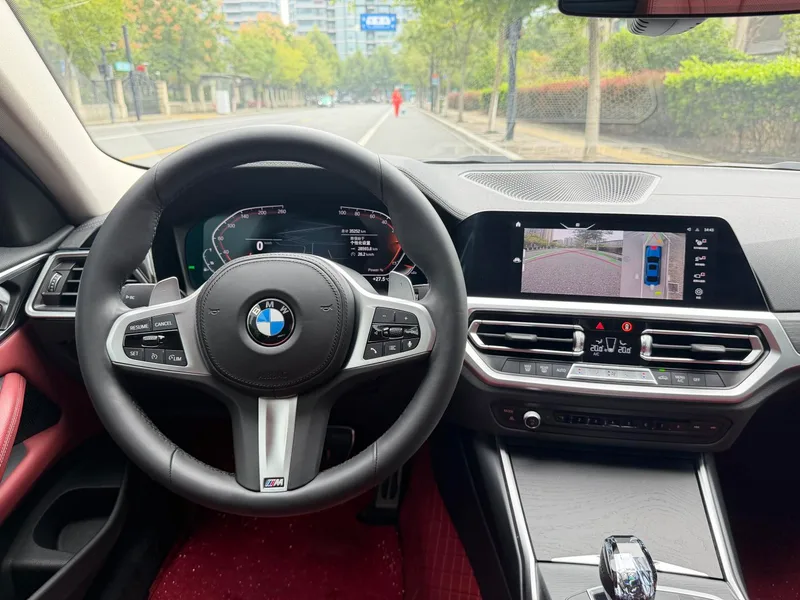BMW 4 Series 2022 425i M Sports suit interior photo 8 BMW 4 Series 2022 425i M Sports suit interior photo 8