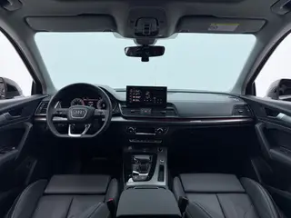 Audi Q5L 2022 Restyling 40T Deluxe Dynamic interior photo 18 Audi Q5L 2022 Restyling 40T Deluxe Dynamic interior photo 18