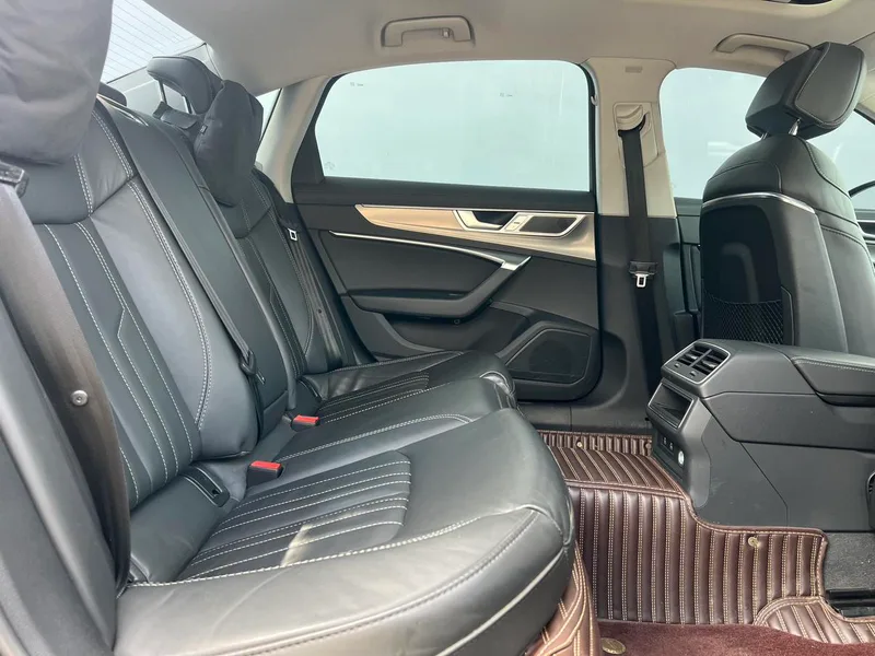 Audi A6L 2023 Reforma 40 TFSI Lujo y elegante interior foto 6 Audi A6L 2023 Reforma 40 TFSI Lujo y elegante interior foto 6