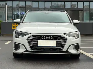 Audi A3 2023 Sportback 35 TFSI Lujo y elegante exterior foto 2 Audi A3 2023 Sportback 35 TFSI Lujo y elegante exterior foto 2