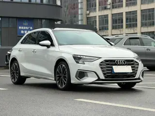 Audi A3 2023 Sportback 35 TFSI Lujo y elegante exterior foto 3 Audi A3 2023 Sportback 35 TFSI Lujo y elegante exterior foto 3