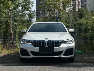 BMW 5 Series 2023 Restyling 530Li Leading Type M Sports suit exterior photo 2 BMW 5 Series 2023 Restyling 530Li Leading Type M Sports suit exterior photo 2