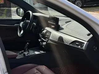 BMW 5 Series 2023 Restyling 530Li Leading Type M Sports suit interior photo 11 BMW 5 Series 2023 Restyling 530Li Leading Type M Sports suit interior photo 11