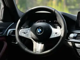 BMW 5 Series 2023 Restyling 530Li Leading Type M Sports suit interior photo 18 BMW 5 Series 2023 Restyling 530Li Leading Type M Sports suit interior photo 18