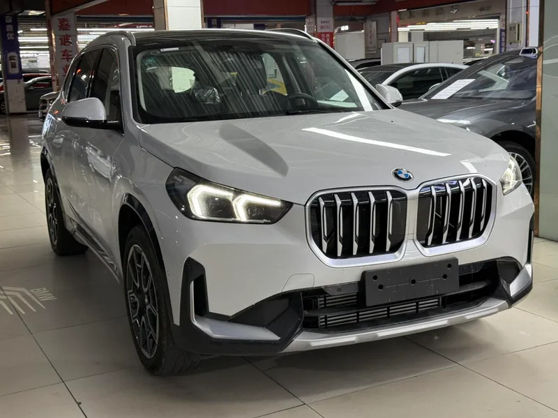 BMW X1 2025 sDrive25Li X Design Suit exterior photo 3 BMW X1 2025 sDrive25Li X Design Suit exterior photo 3
