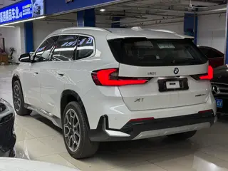 BMW X1 2025 sDrive25Li X Design Suit exterior photo 4 BMW X1 2025 sDrive25Li X Design Suit exterior photo 4