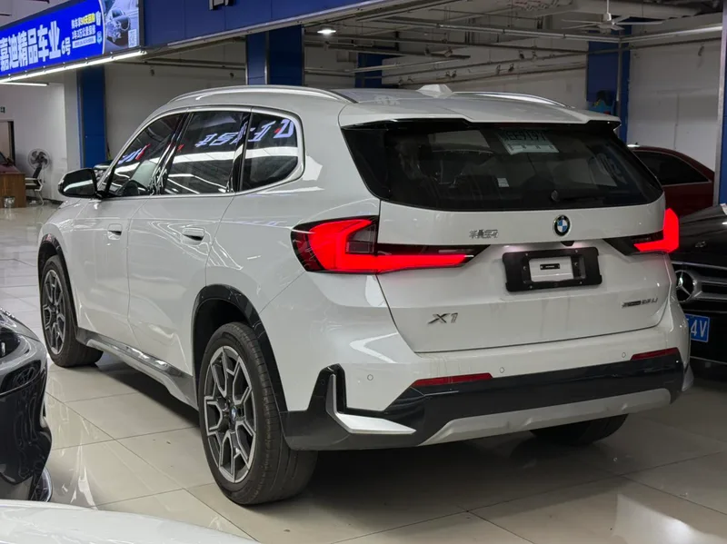 BMW X1 2025 sDrive25Li X Design Suit exterior photo 4 BMW X1 2025 sDrive25Li X Design Suit exterior photo 4