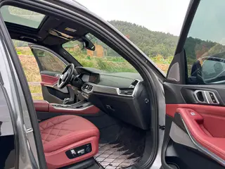 BMW X5 2022 Restyling xDrive 40Li M Sports suit interior photo 10 BMW X5 2022 Restyling xDrive 40Li M Sports suit interior photo 10