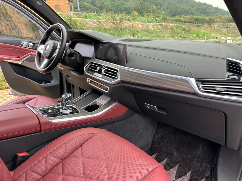 BMW X5 2022 Restyling xDrive 40Li M Sports suit interior photo 11 BMW X5 2022 Restyling xDrive 40Li M Sports suit interior photo 11