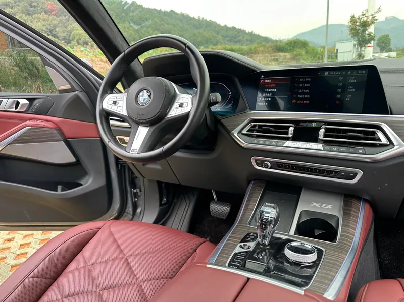 BMW X5 2022 Restyling xDrive 40Li M Sports suit interior photo 14 BMW X5 2022 Restyling xDrive 40Li M Sports suit interior photo 14