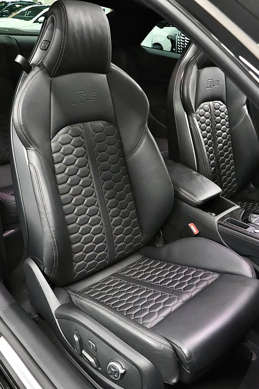 Audi RS 5 2023 2.9T Coupe Obsidian Edition interior photo 14 Audi RS 5 2023 2.9T Coupe Obsidian Edition interior photo 14